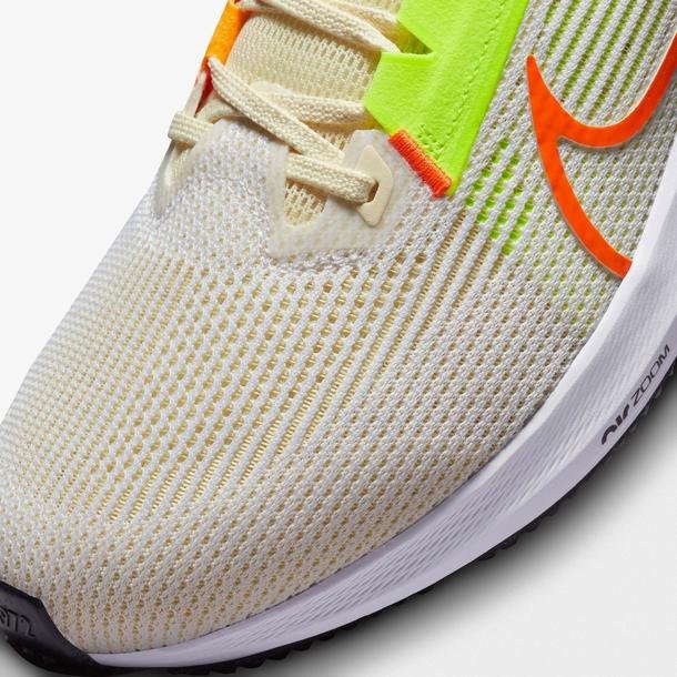 Nike Air Zoom Pegasus 40 Erkek Sarı Koşu Ayakkabısı