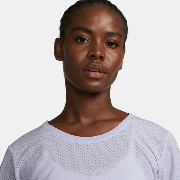 Nike Dri-Fit One Breathe Kadın Mor Antrenman T-Shirt