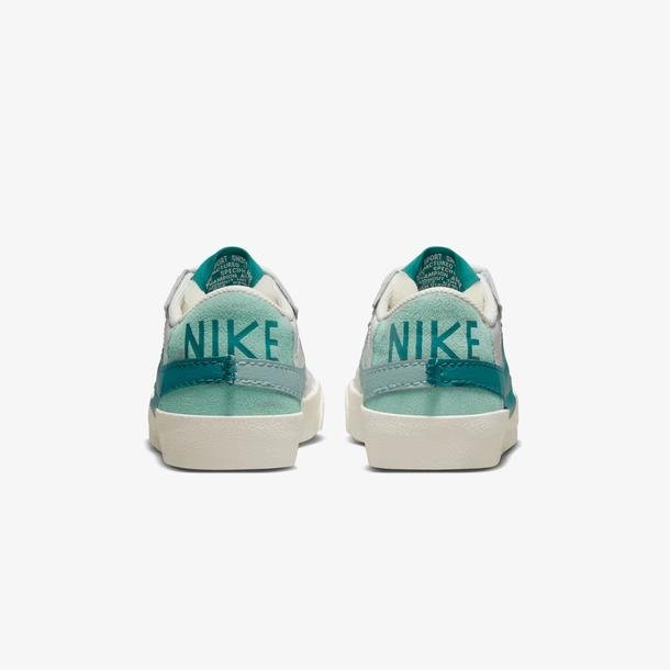 Nike Blazer Low 77 Jumbo Kadın Beyaz Sneaker