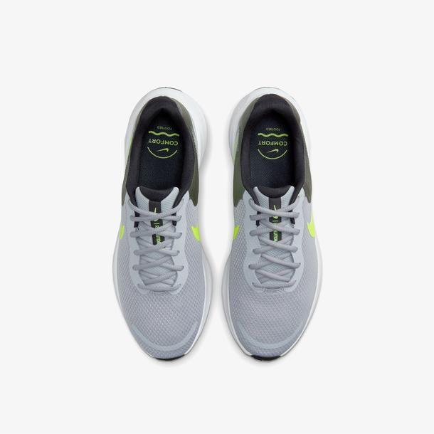 Nike Revolution 7 Erkek Gri Koşu Ayakkabısı