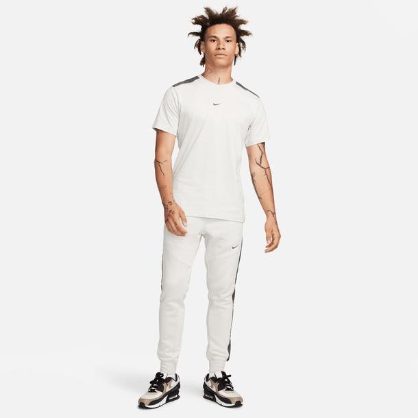 Nike Sportswear Graphic Erkek Bej Günlük T-Shirt