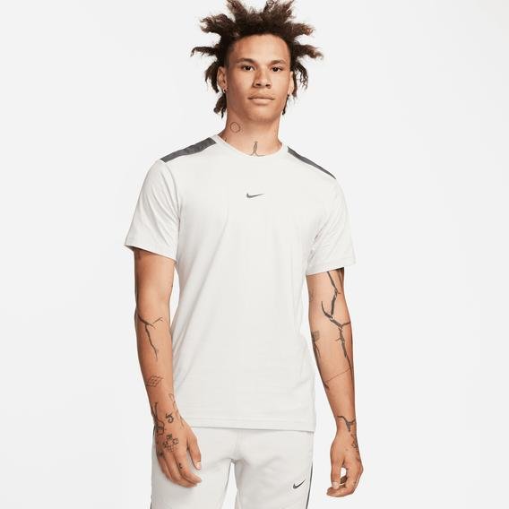 Nike Sportswear Graphic Erkek Bej Günlük T-Shirt