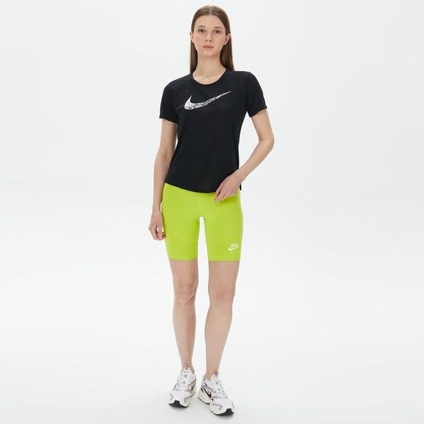 Nike Swoosh Run Ss Top Kadın Siyah Koşu T-Shirt