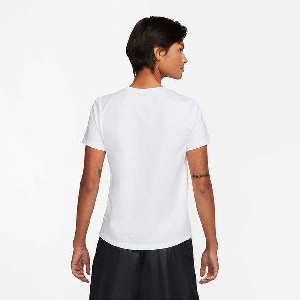 Nike Sportswear Essential Kadın Beyaz Günlük T-Shirt