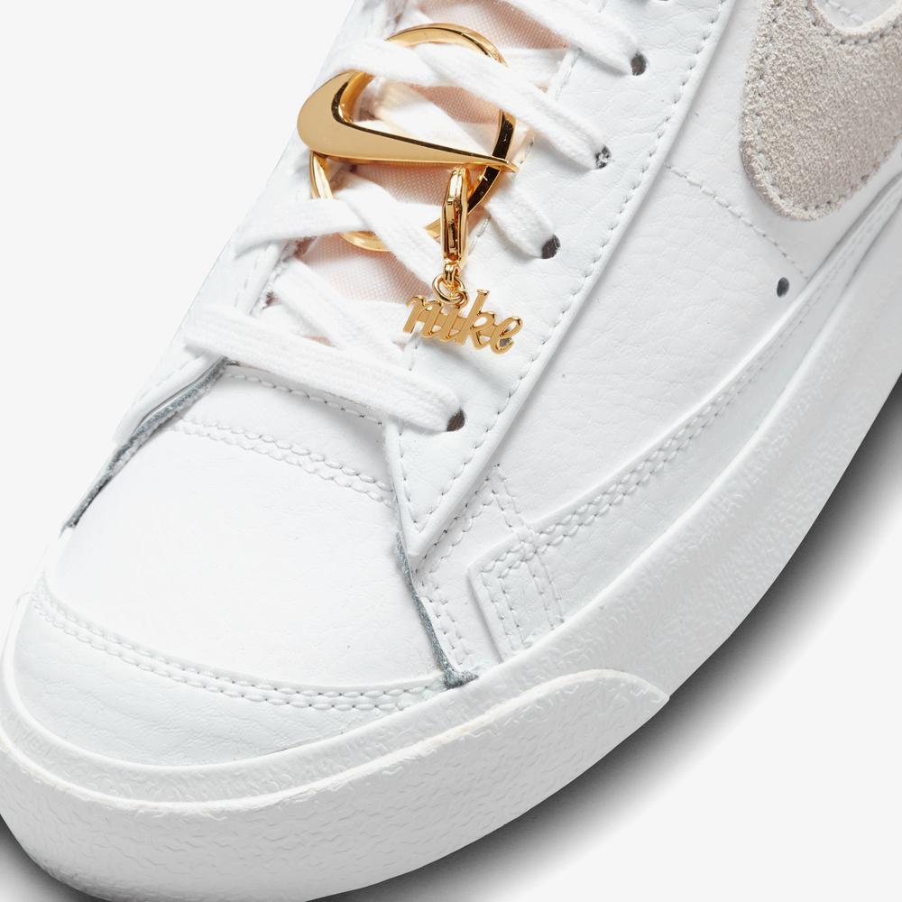 Nike Blazer Mid 77 Kadın Beyaz Spor Ayakkabı