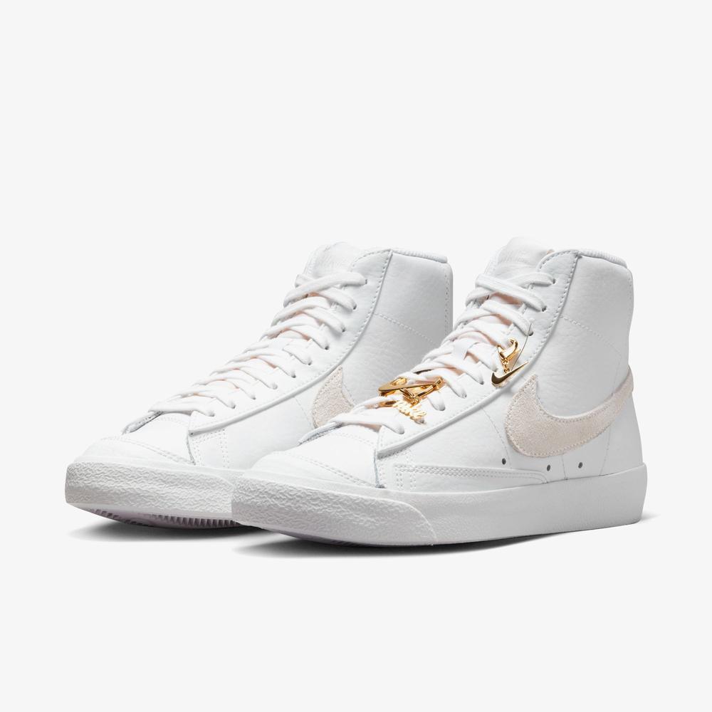 Nike Blazer Mid 77 Kadın Beyaz Spor Ayakkabı