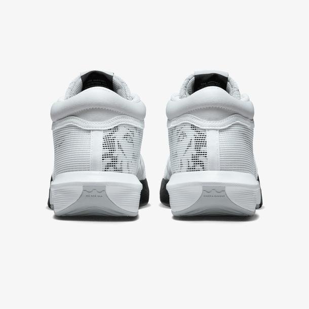 Nike Lebron Witness VIII Erkek Beyaz Basketbol Ayakkabısı