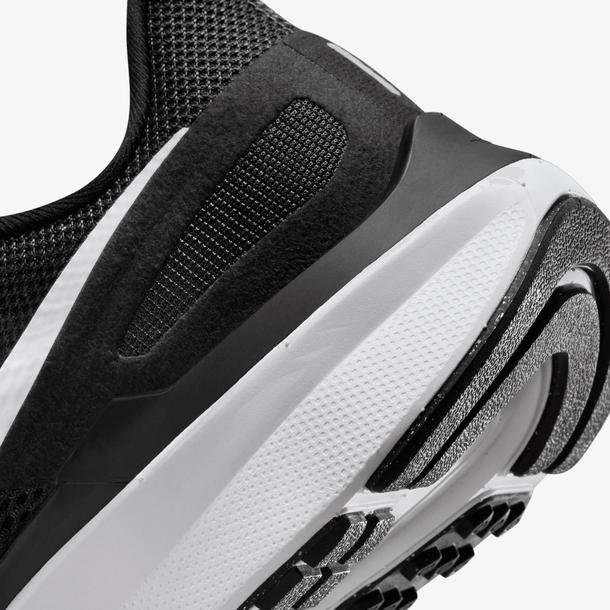 Nike Air Zoom Structure 25 Kadın Siyah Koşu Ayakkabısı