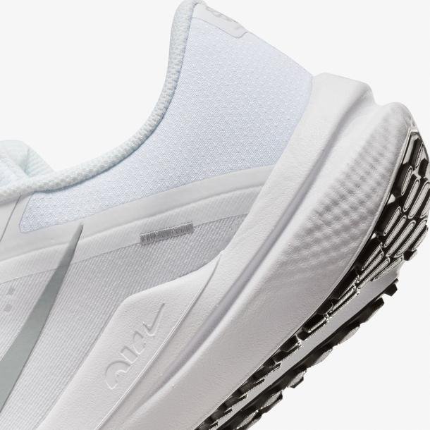 Nike Air Wınflo 10 Erkek Beyaz Koşu Ayakkabısı