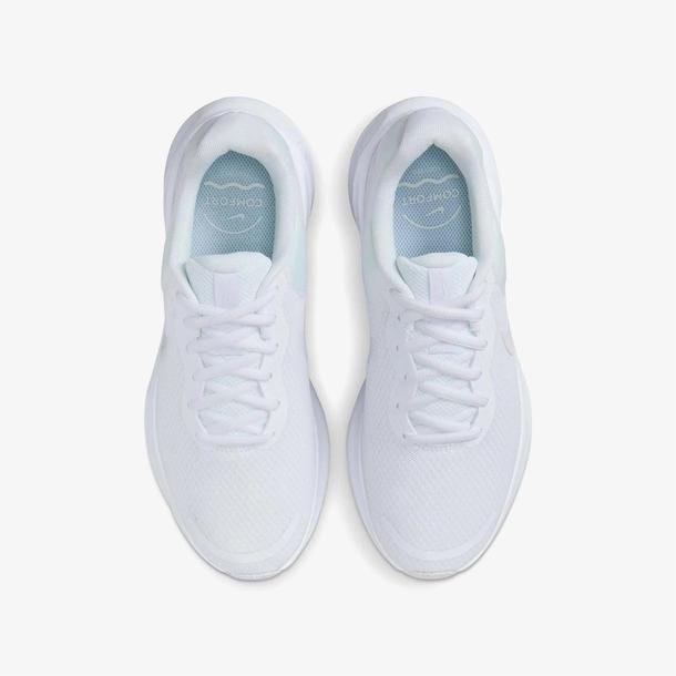 Nike Revolution 7 Kadın Beyaz Koşu Ayakkabısı