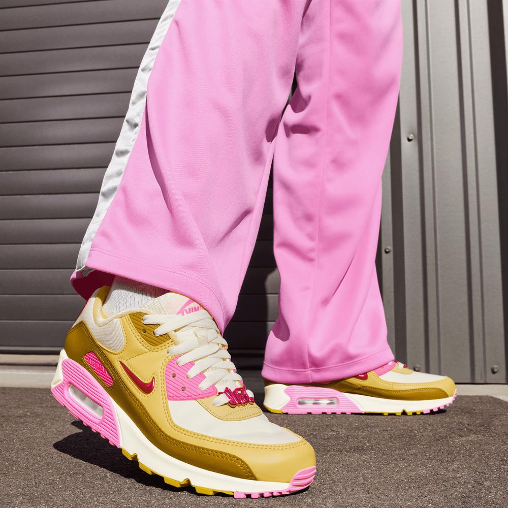 Nike Air Max 90 SE Kadın Krem Spor Ayakkabı