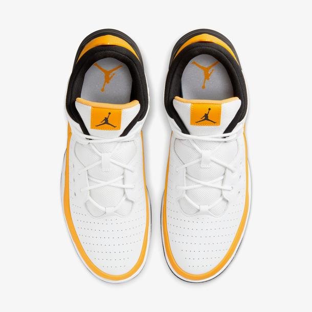 Jordan Air Jordan Max Aura 5 Erkek Sarı Basketbol Ayakkabısı