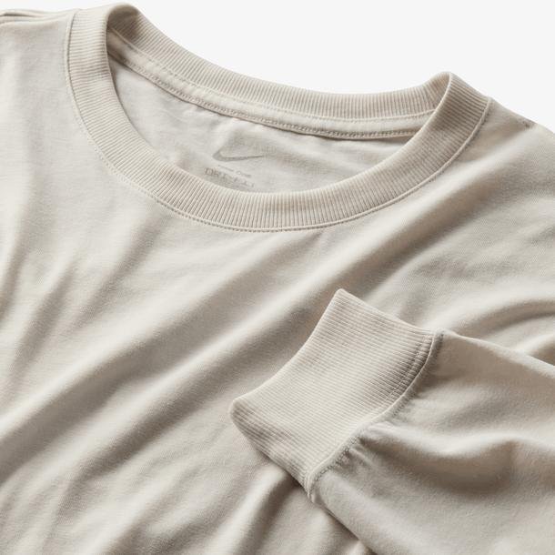 Nike One-Relaxed Dri-Fit Kadın Bej Uzun Kollu Günlük T-Shirt