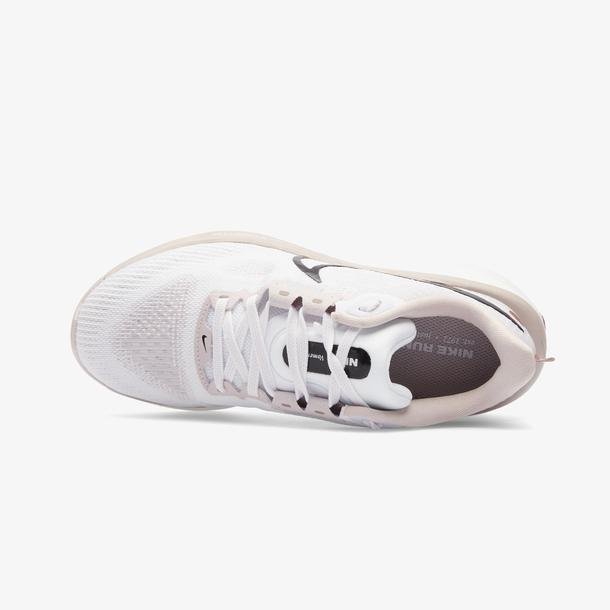 Nike Vomero 17 Kadın Beyaz Koşu Ayakkabısı