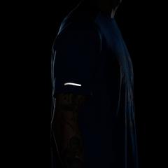 648515
