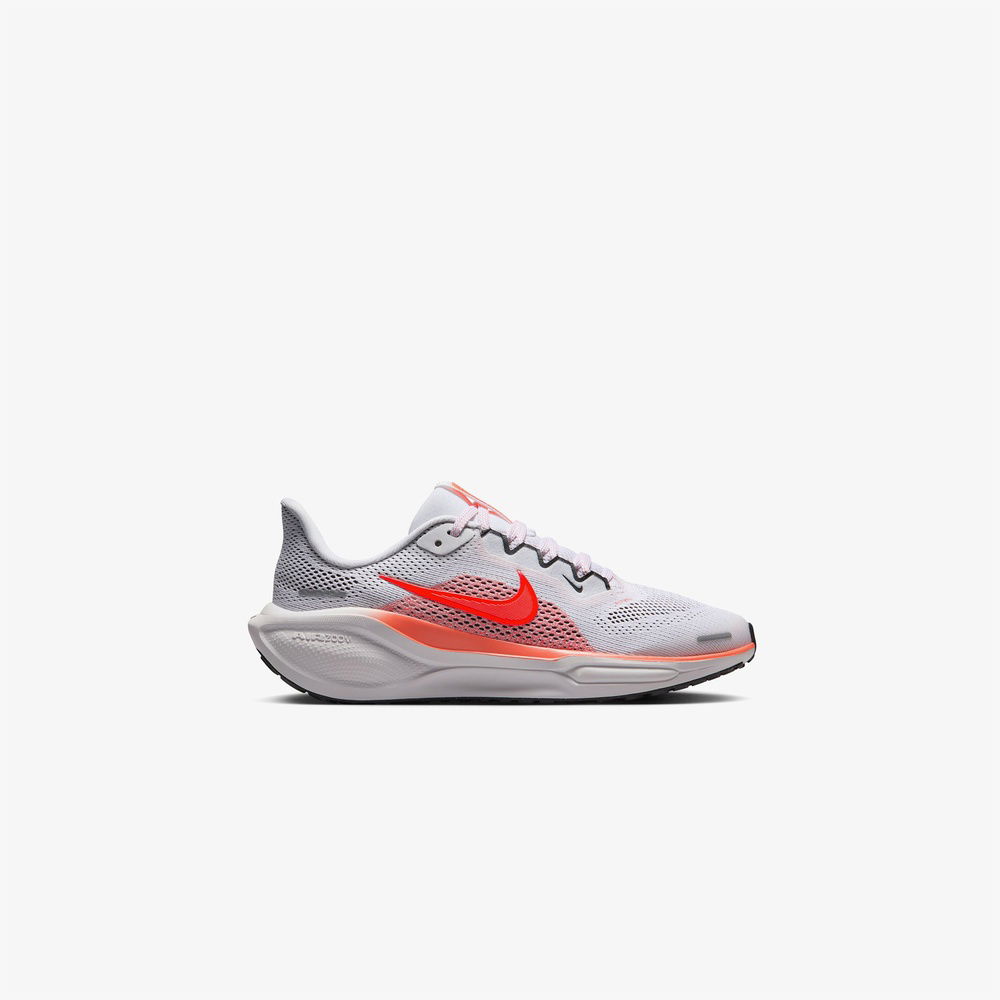 Nike Pegasus 41 Çocuk Beyaz Koşu Ayakkabısı