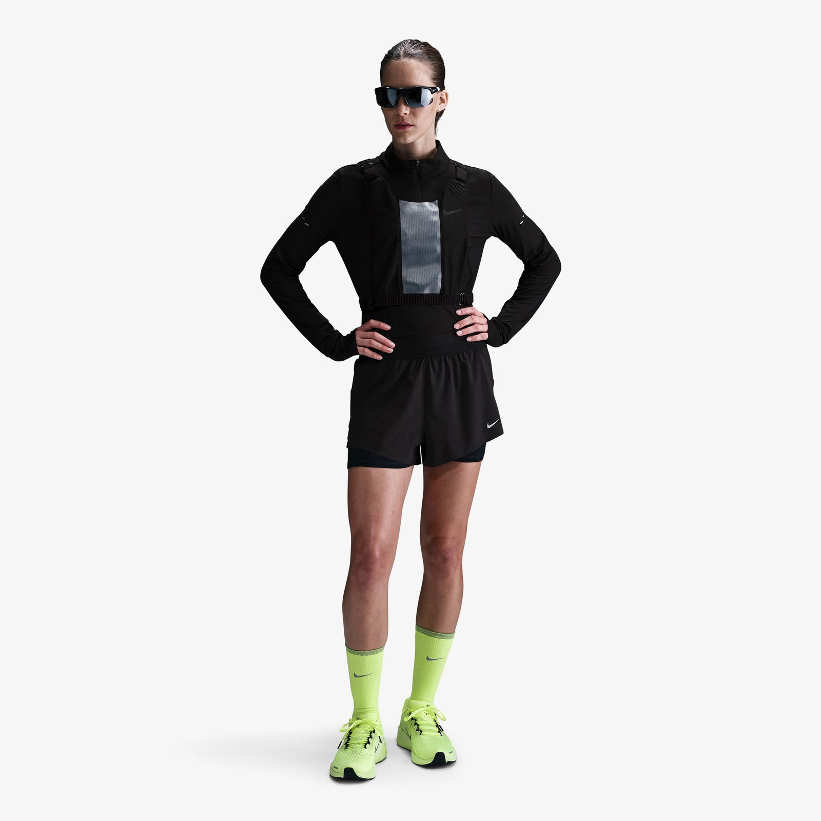 Nike Swift Kadın Kırmızı Koşu Şortu