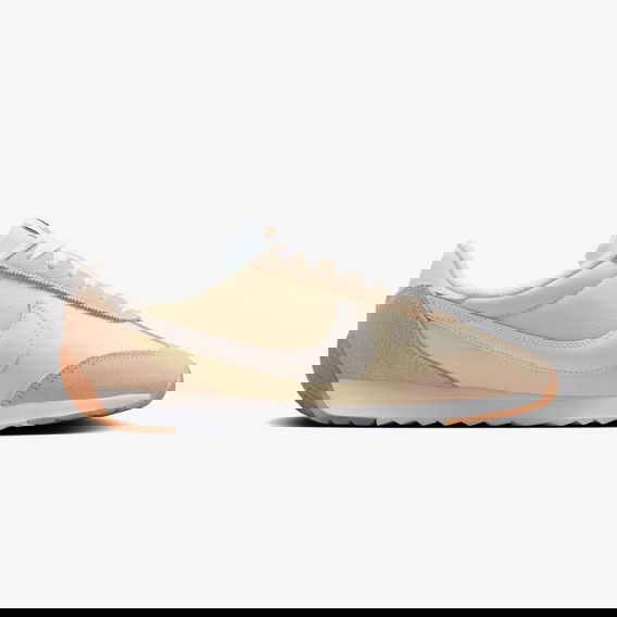 Nike Pacific Kadın Beyaz Koşu Ayakkabısı