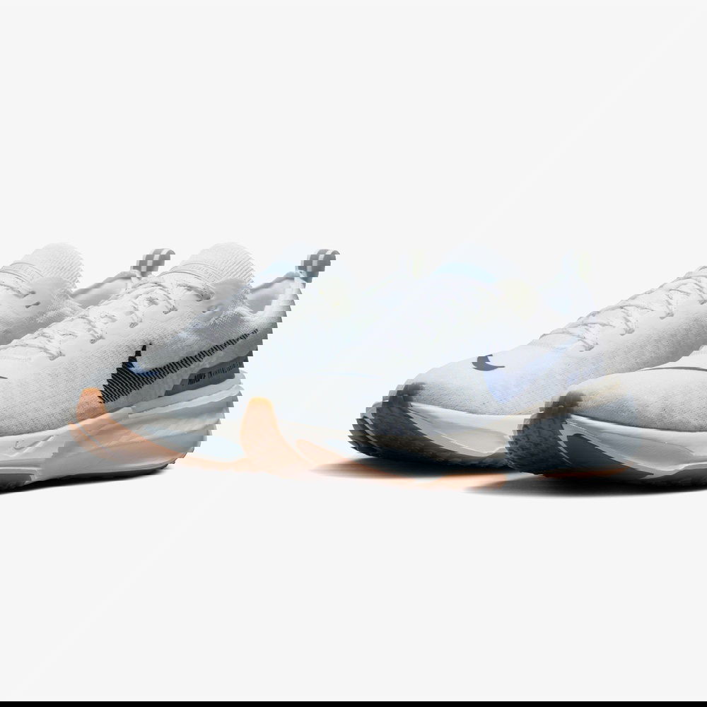 Nike Invincible 3 Erkek Beyaz Koşu Ayakkabısı