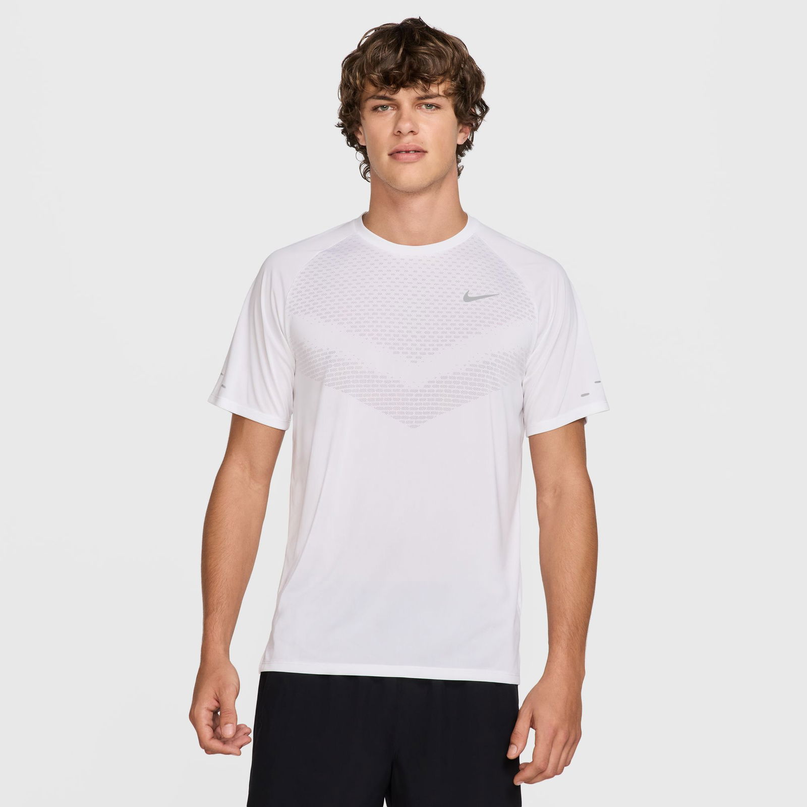 Nike Stride Erkek Beyaz Koşu T-Shirtü