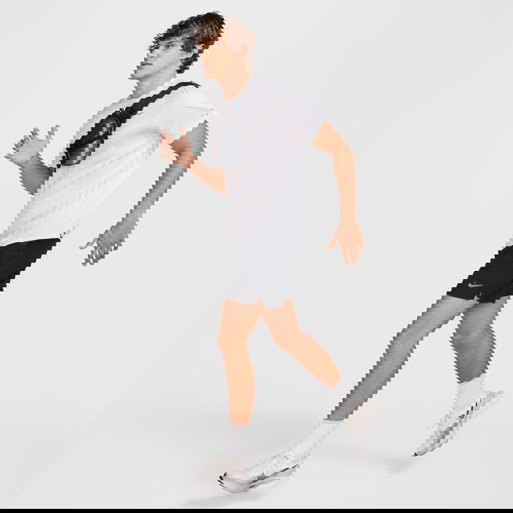 Nike Stride Erkek Beyaz Koşu T-Shirtü