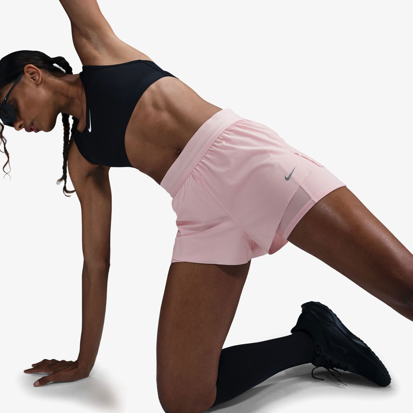 Nike Swift Kadın Kırmızı Koşu Şortu