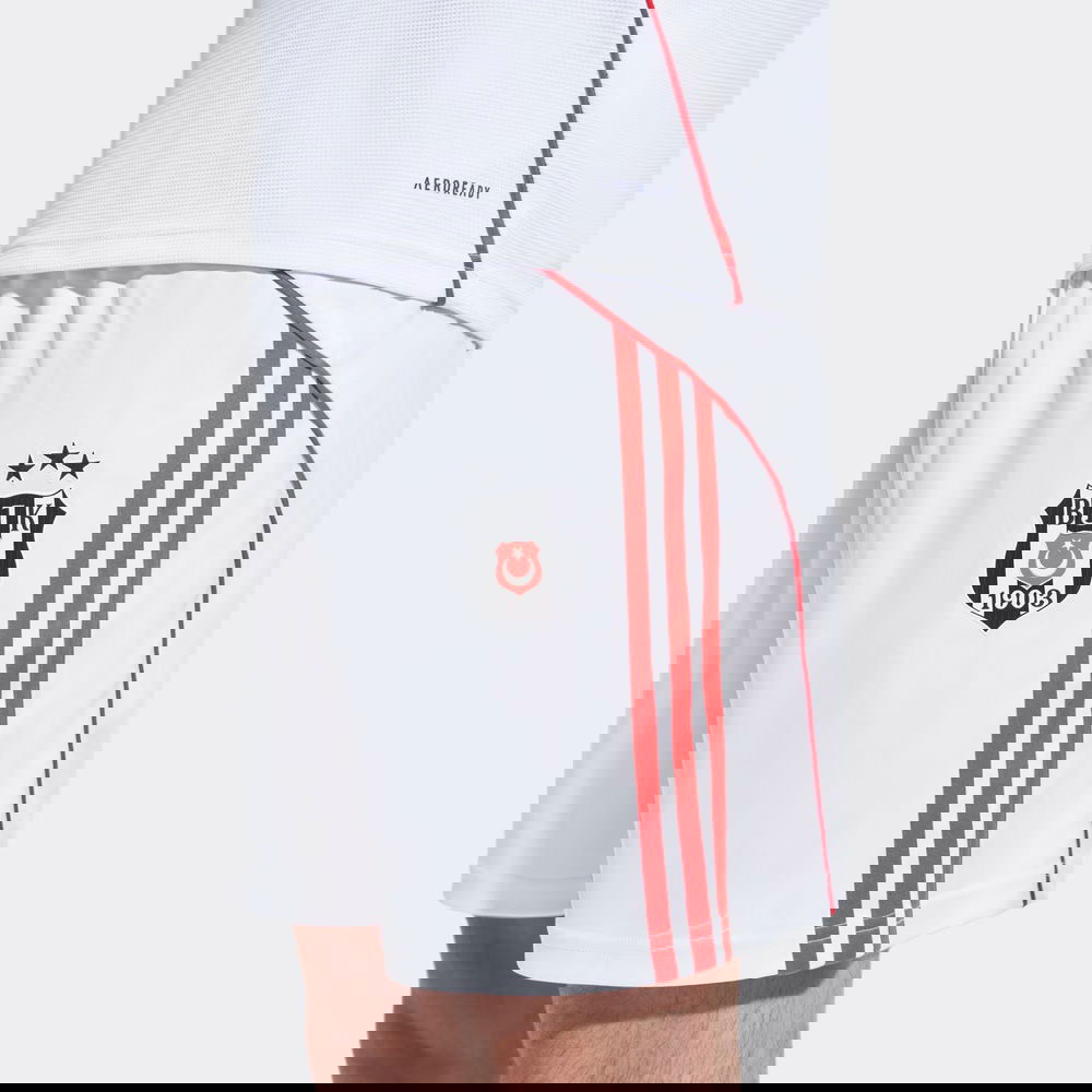 adidas Beşiktaş JK 25-26 Erkek Beyaz Futbol Şortu