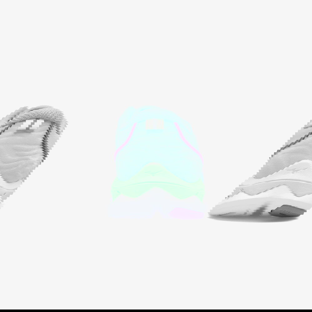 Mizuno Wave Revolt 3 Kadın Gri Koşu Ayakkabısı