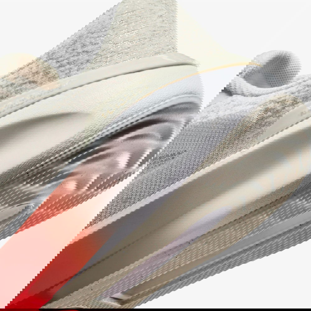 Nike Versair Kadın Beyaz Antrenman Ayakkabısı
