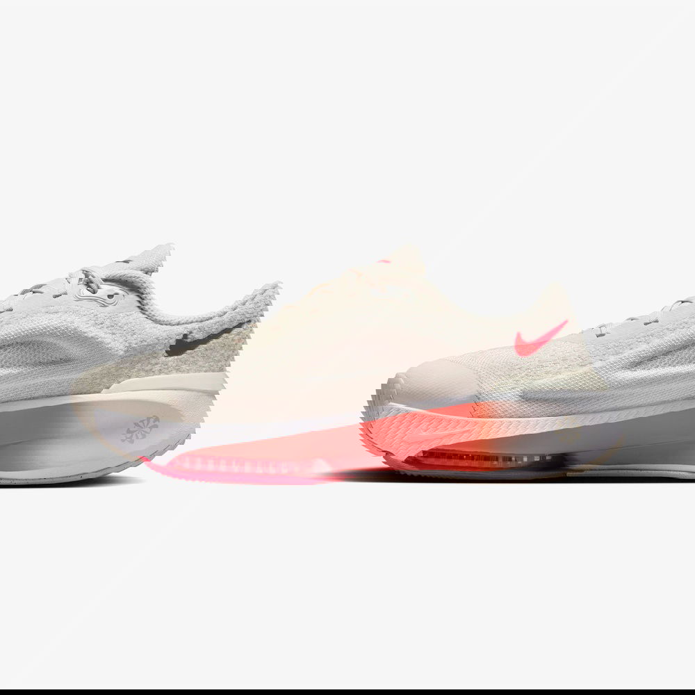 Nike Versair Kadın Beyaz Antrenman Ayakkabısı