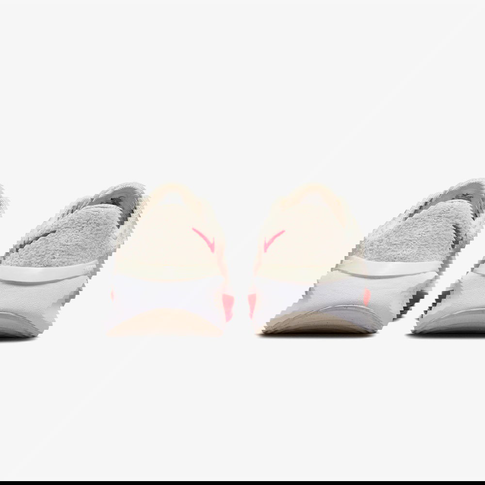 Nike Versair Kadın Beyaz Antrenman Ayakkabısı
